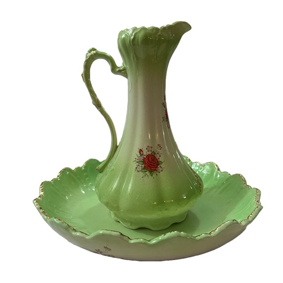 Vintage Antique Green Floral Pitcher and Wash Basin with Gold Trim 1950s - Picture 4 of 16